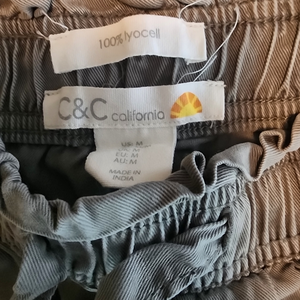 C & C California Shorts SZ med - Picture 2 of 3